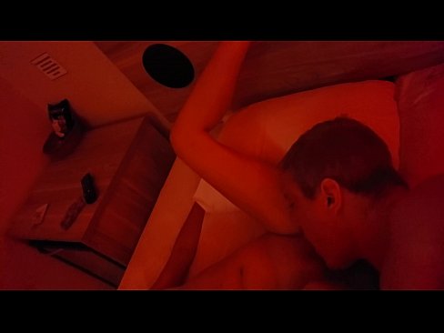 ❤️ စိုနေသော စောက်စေ့ကို နမ်းသည်။ Anal porn မှာ ငါတို့မှာ ☑